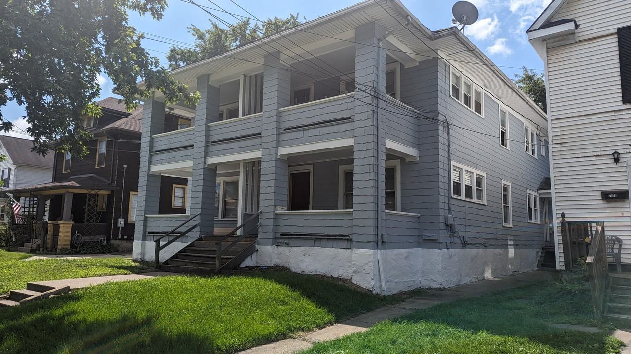 759 Erie St S - Photo 7 of 7