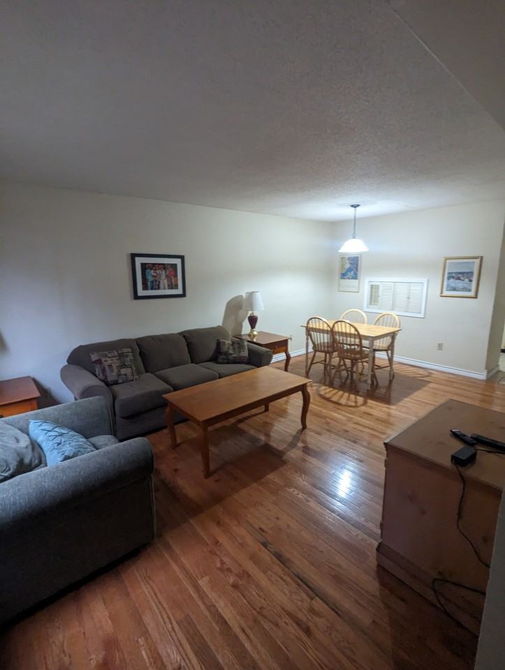835 W Lawson St #106