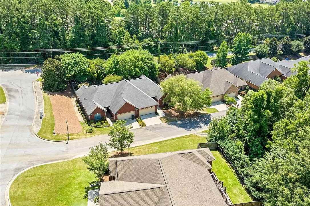 2564 Mill Creek Rd - Photo 2 of 20