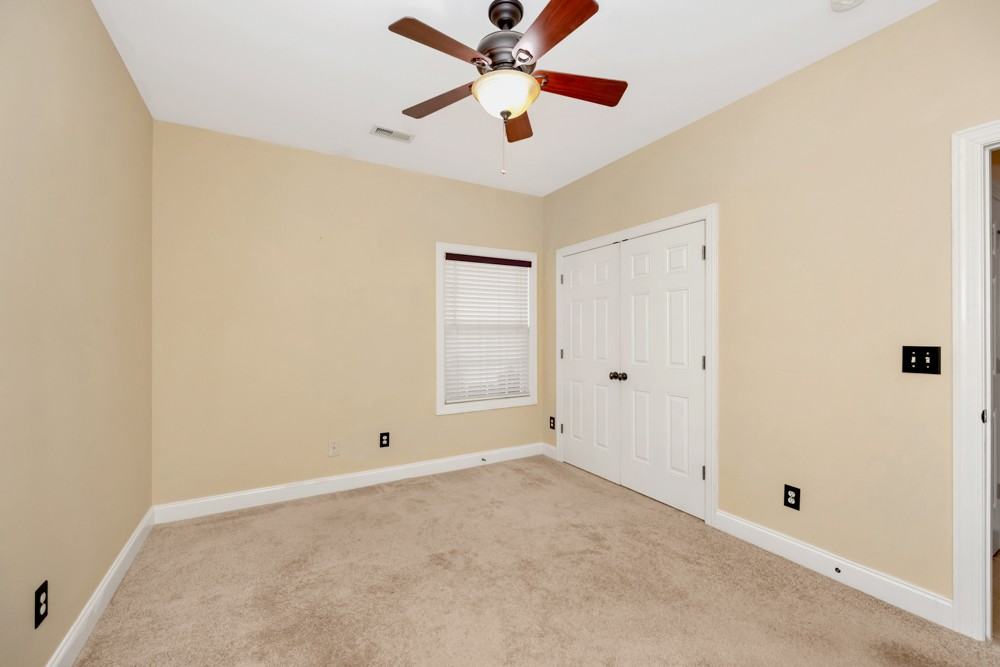 29863 Thunderpaw Dr - Photo 2 of 26