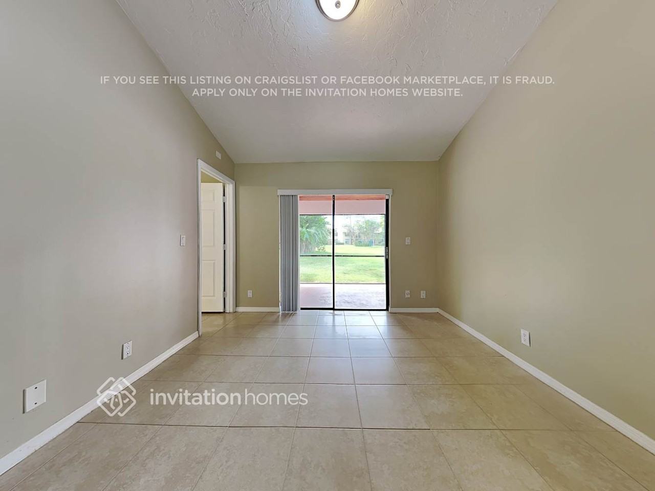 13325 Kingsbury Dr - Photo 7 of 22