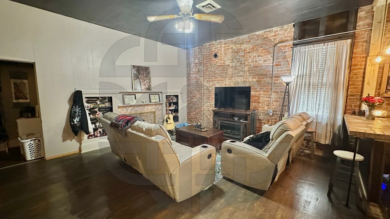 226 N Main St #226-5 - Photo 4 of 12