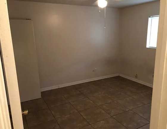 1516 Kent Ave - Photo 5 of 11