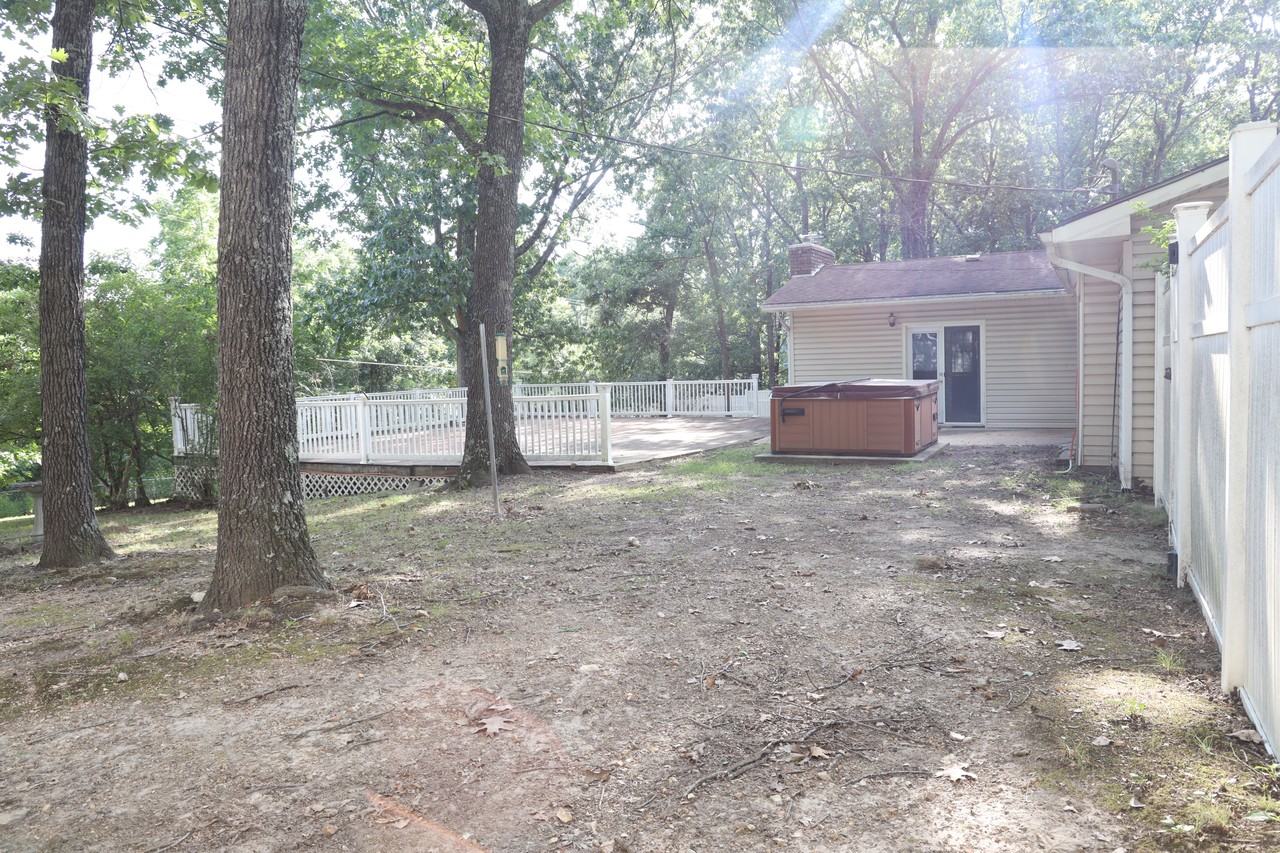 16280 Hardwood Ln - Photo 5 of 22