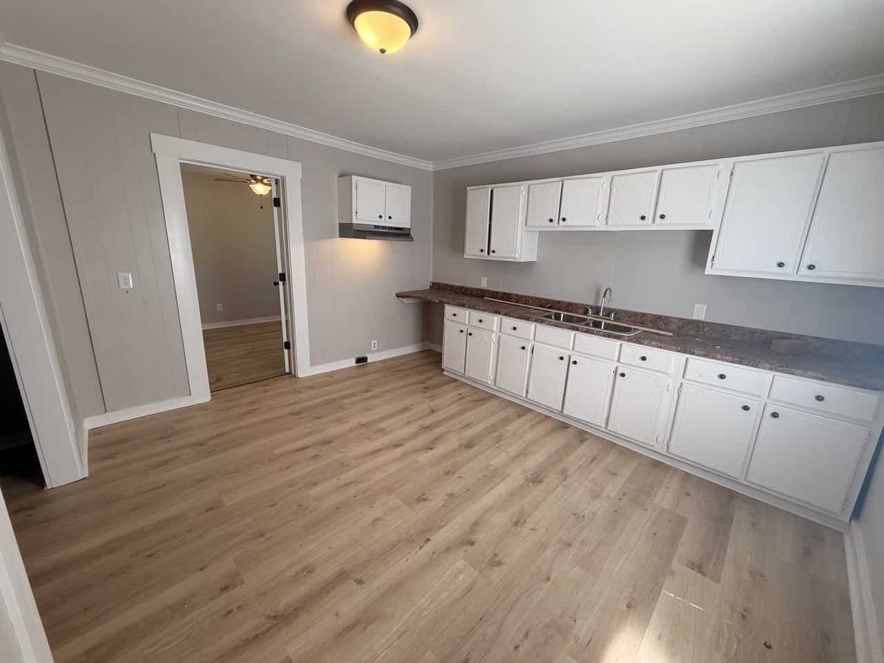 1402 5th Ave N - Photo 4 of 10