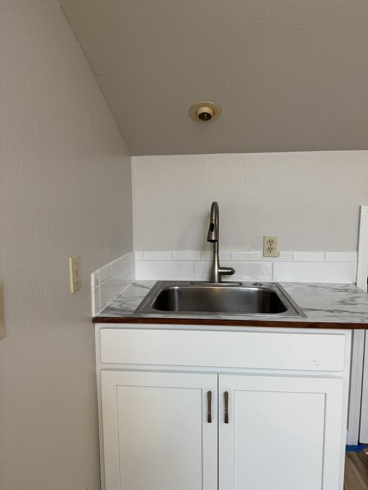 19435 Victoria Dr #2 - Photo 7 of 14