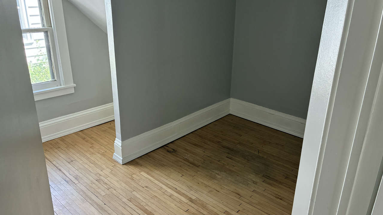 1826 Pierce St Ne #1 - Photo 7 of 12