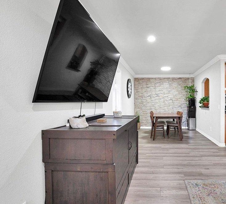 5054 Los Morros Way - Photo 4 of 16