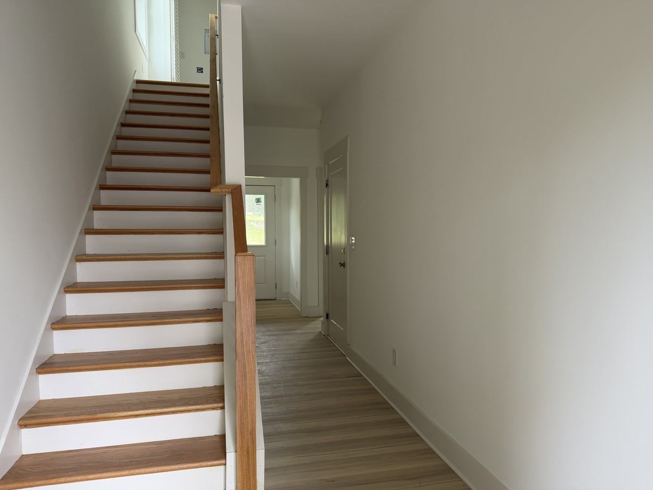 102 Walker St #A - Photo 5 of 10