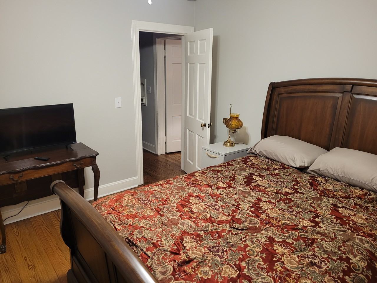 509 Hickory St Se - Photo 4 of 11