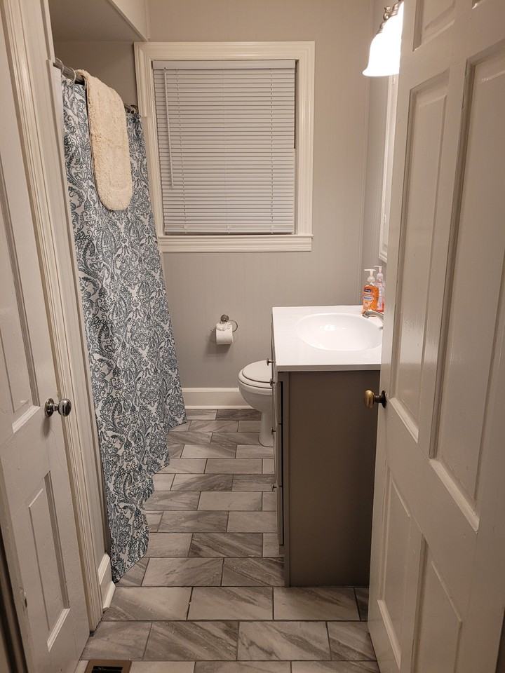 509 Hickory St Se - Photo 6 of 11