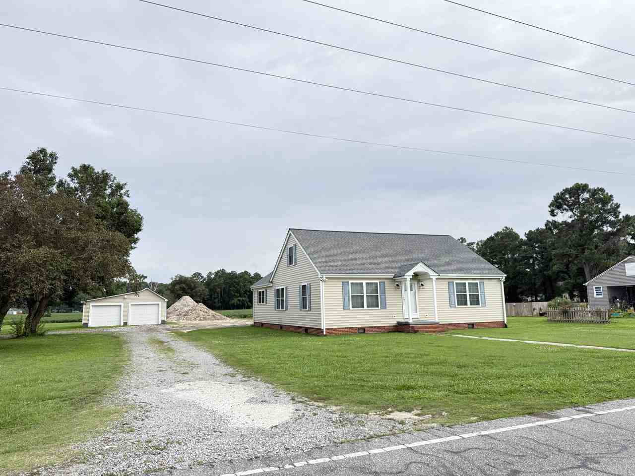 1935 Nixonton Rd - Photo 2 of 23