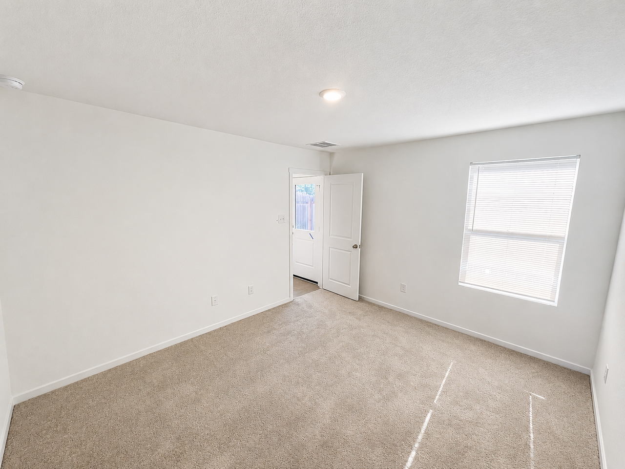 308 Rancho Del Cielo Loop - Photo 3 of 16