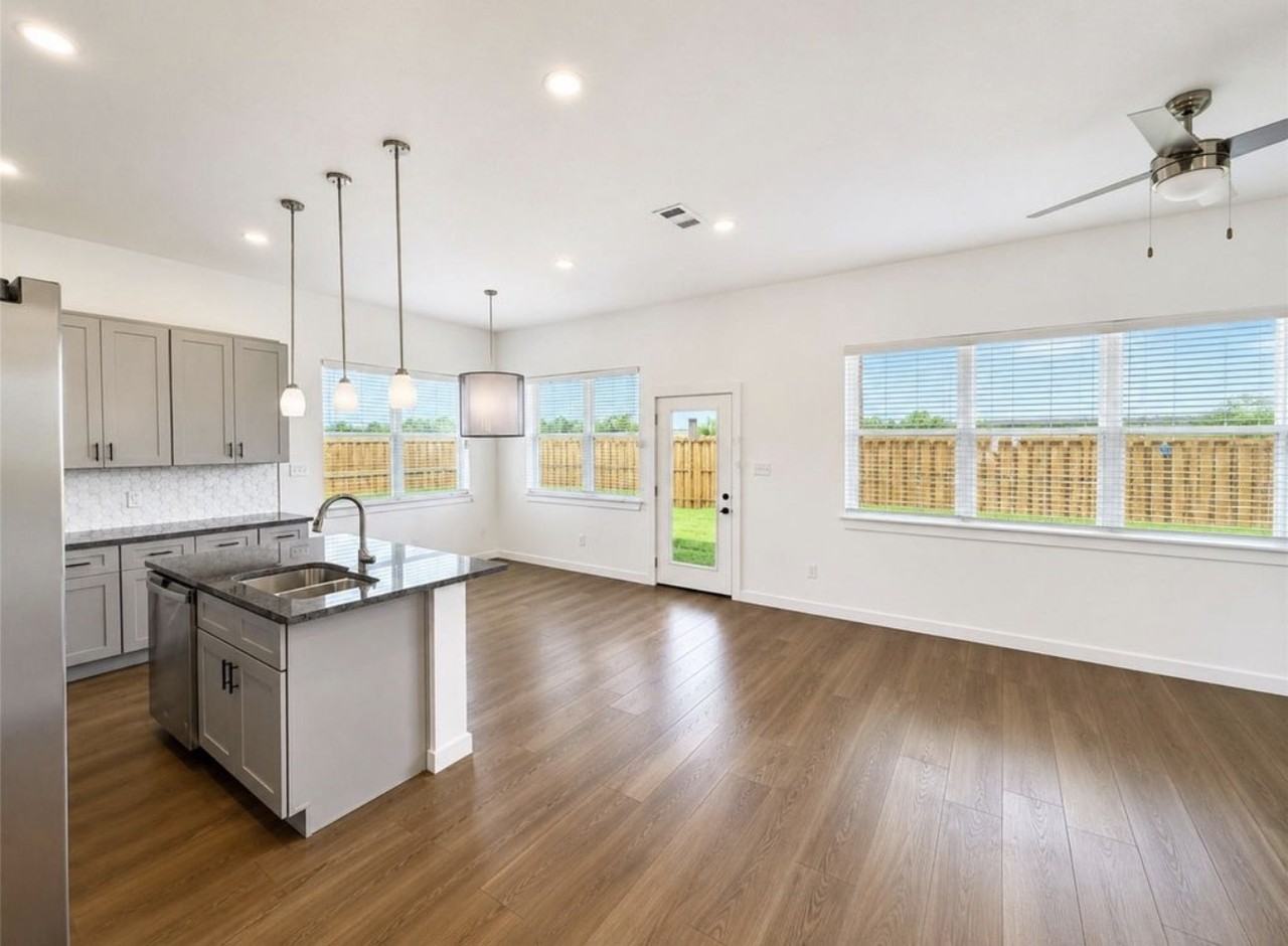 130 Zion Rd - Photo 3 of 7