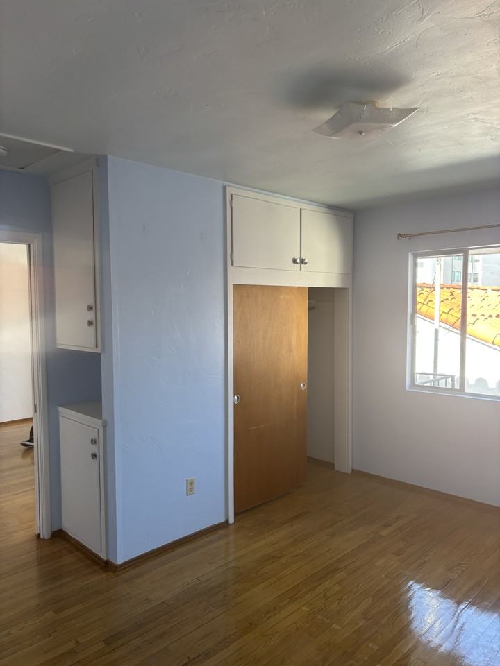 4492 Illinois St #4492D - Photo 3 of 6