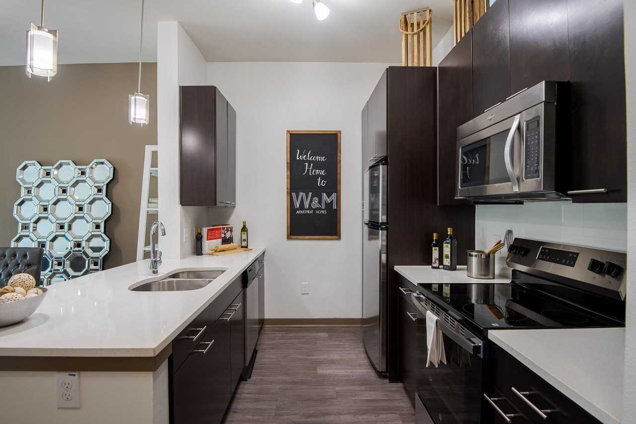 VV&M Apartments - Photo 4 of 50