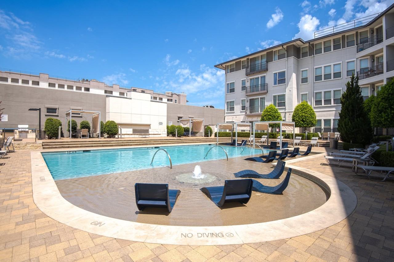 VV&M Apartments - Photo 7 of 50