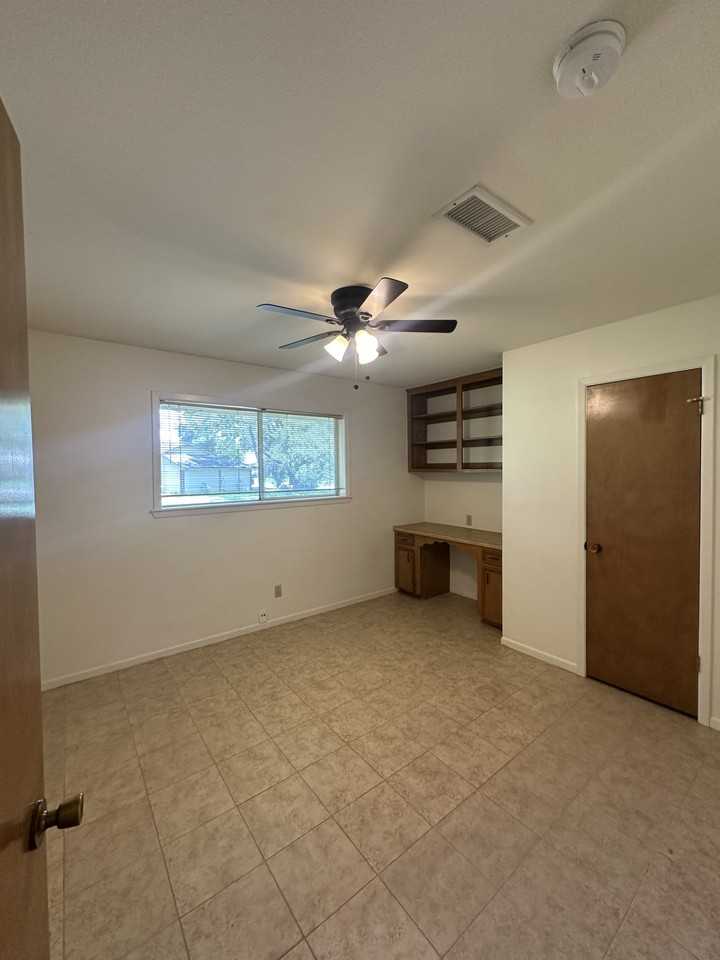 1003 Allison St #1 - Photo 7 of 24