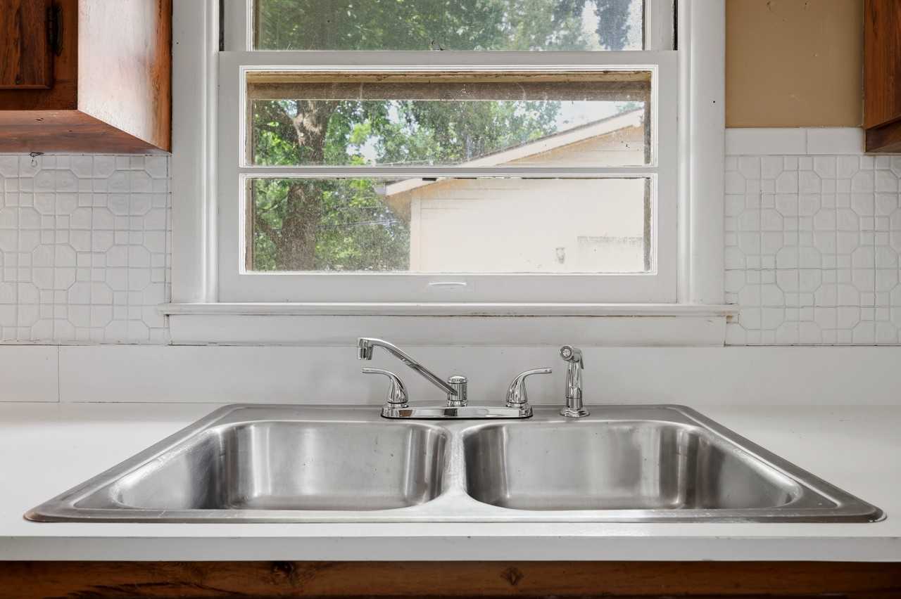 141 Zandale Dr #1 - Photo 5 of 30