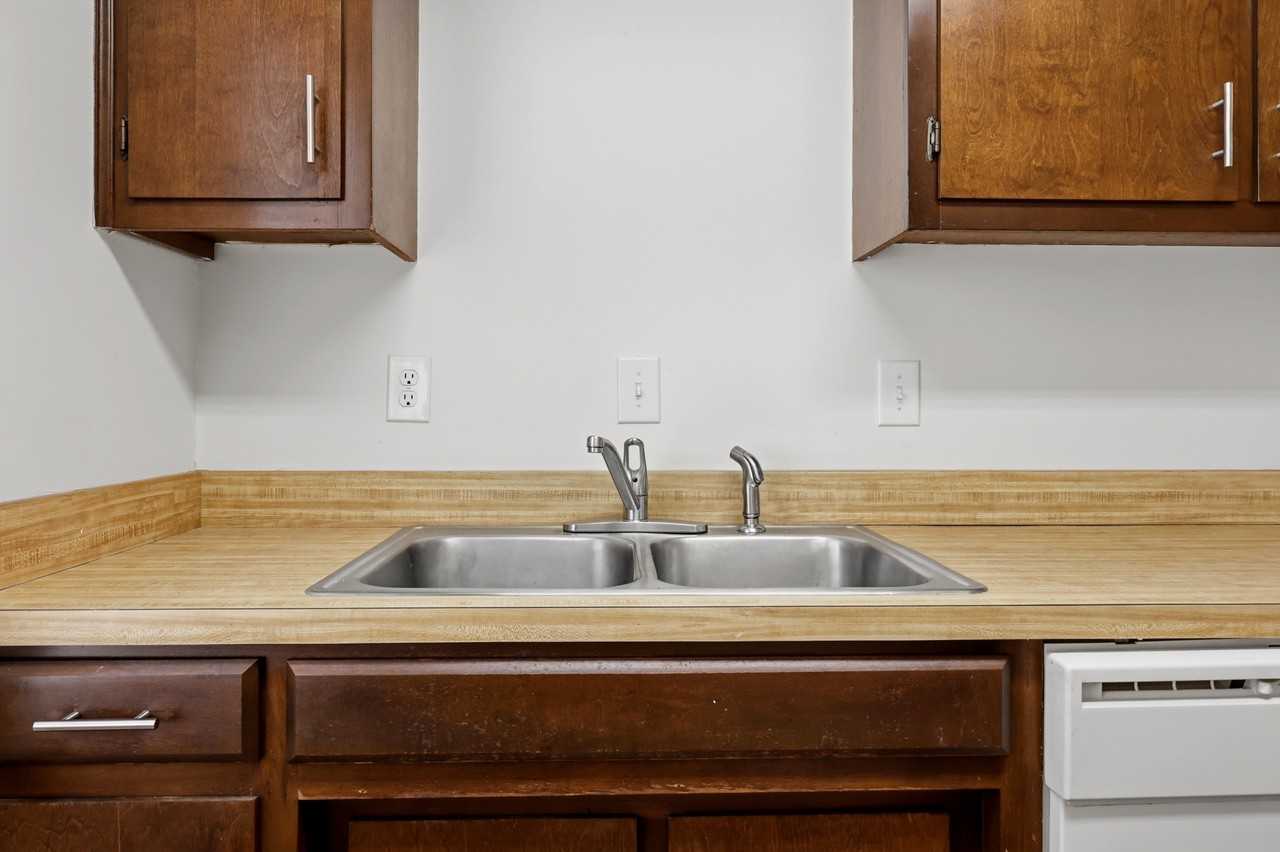 3215 Aqueduct DriveUnit B #B - Photo 5 of 26