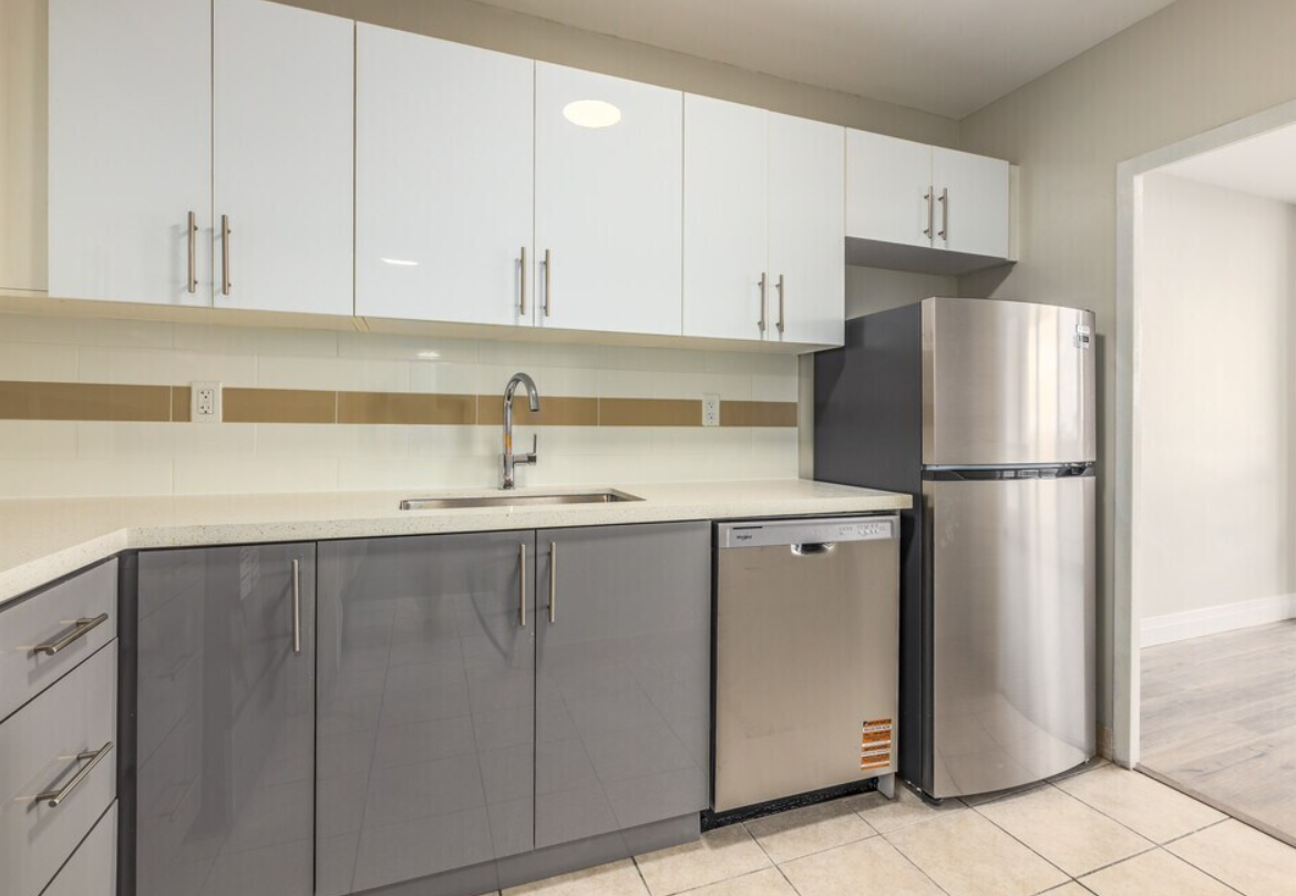 221 & 265 Balliol Street - Photo 6 of 14