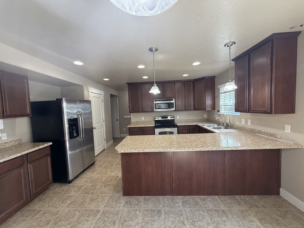 5168 W Windom Rd #1 - Photo 4 of 16