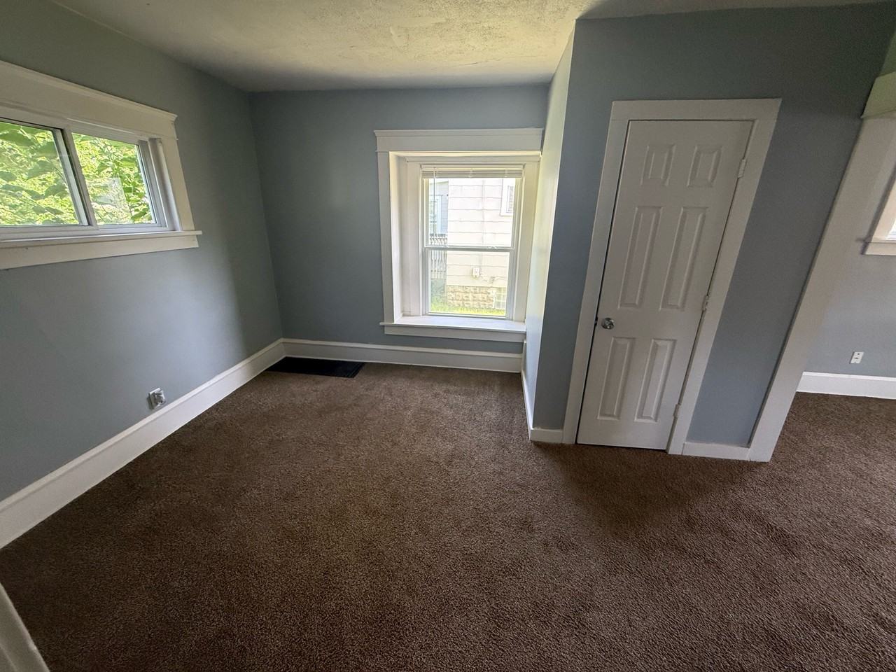 2291 11th St Sw #1 - Photo 4 of 13