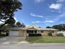 featured image of 104 Oakwood Ave #1