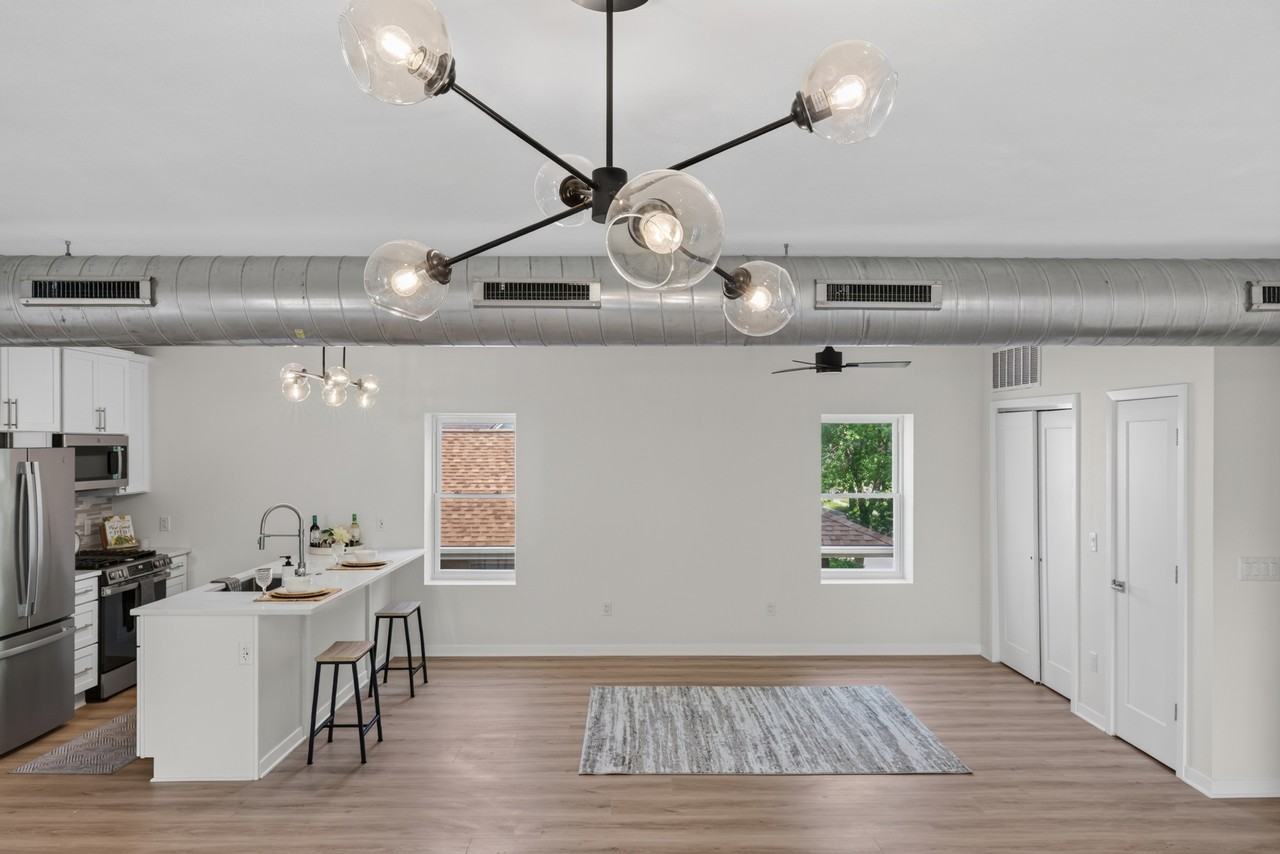 2995 2991 South Clement Avenue2ND FLOOR #2991 - Photo 6 of 36