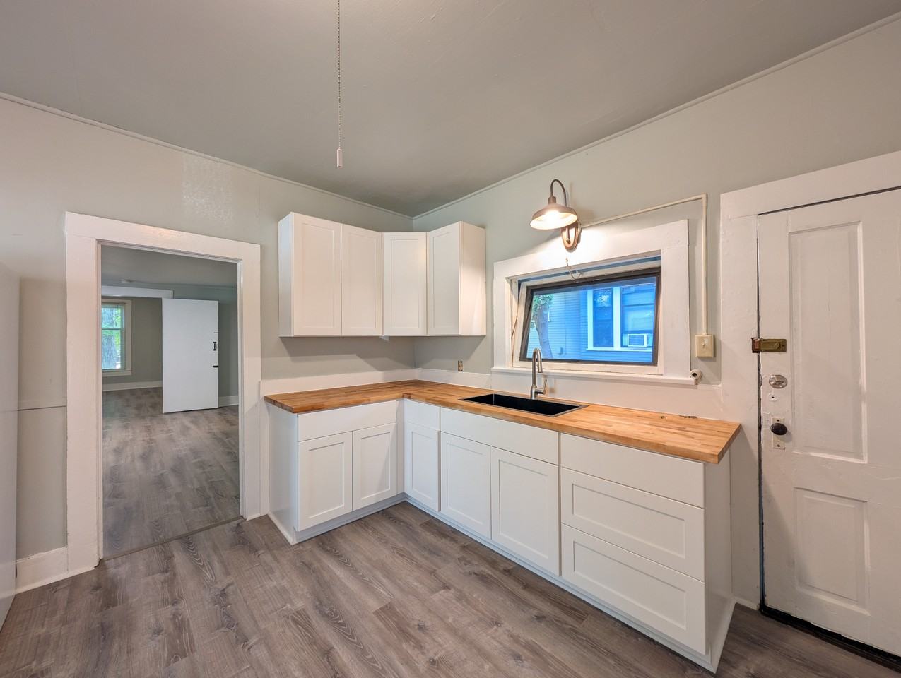 433 Sw 5th St #433 - Photo 2 of 21