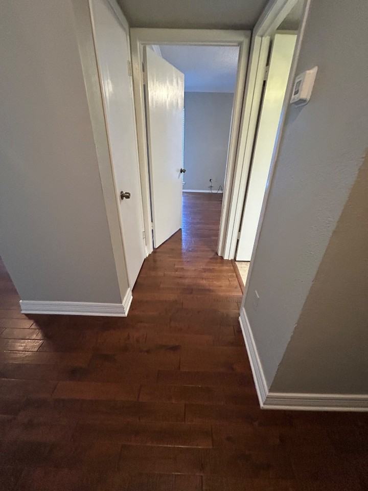 3100 Fairfield Ave - Photo 5 of 10