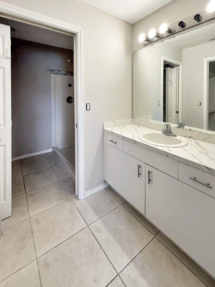 2303 Ansel Ave S #1 - Photo 6 of 30