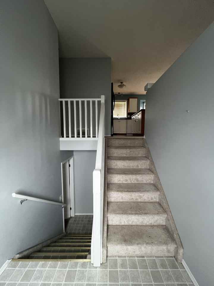 1320 11 Street - Photo 3 of 46