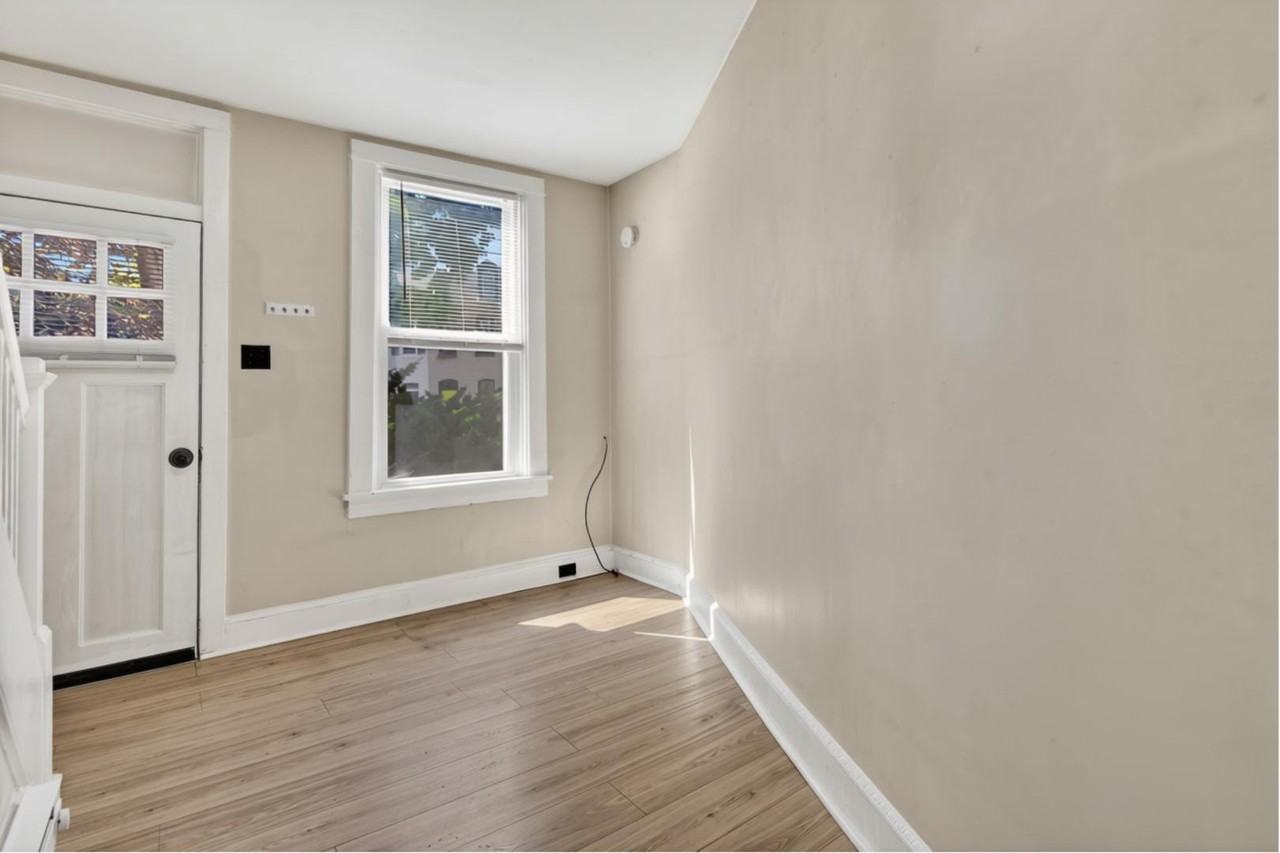 245 New Holland Ave - Photo 7 of 19