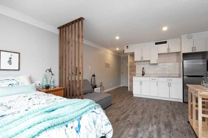 4311 49 Ave - Photo 4 of 10