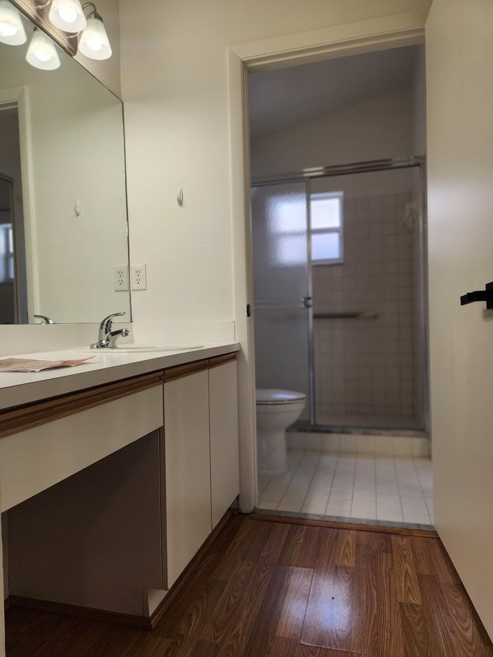 18891 Nw 19th St #1 - Photo 7 of 11