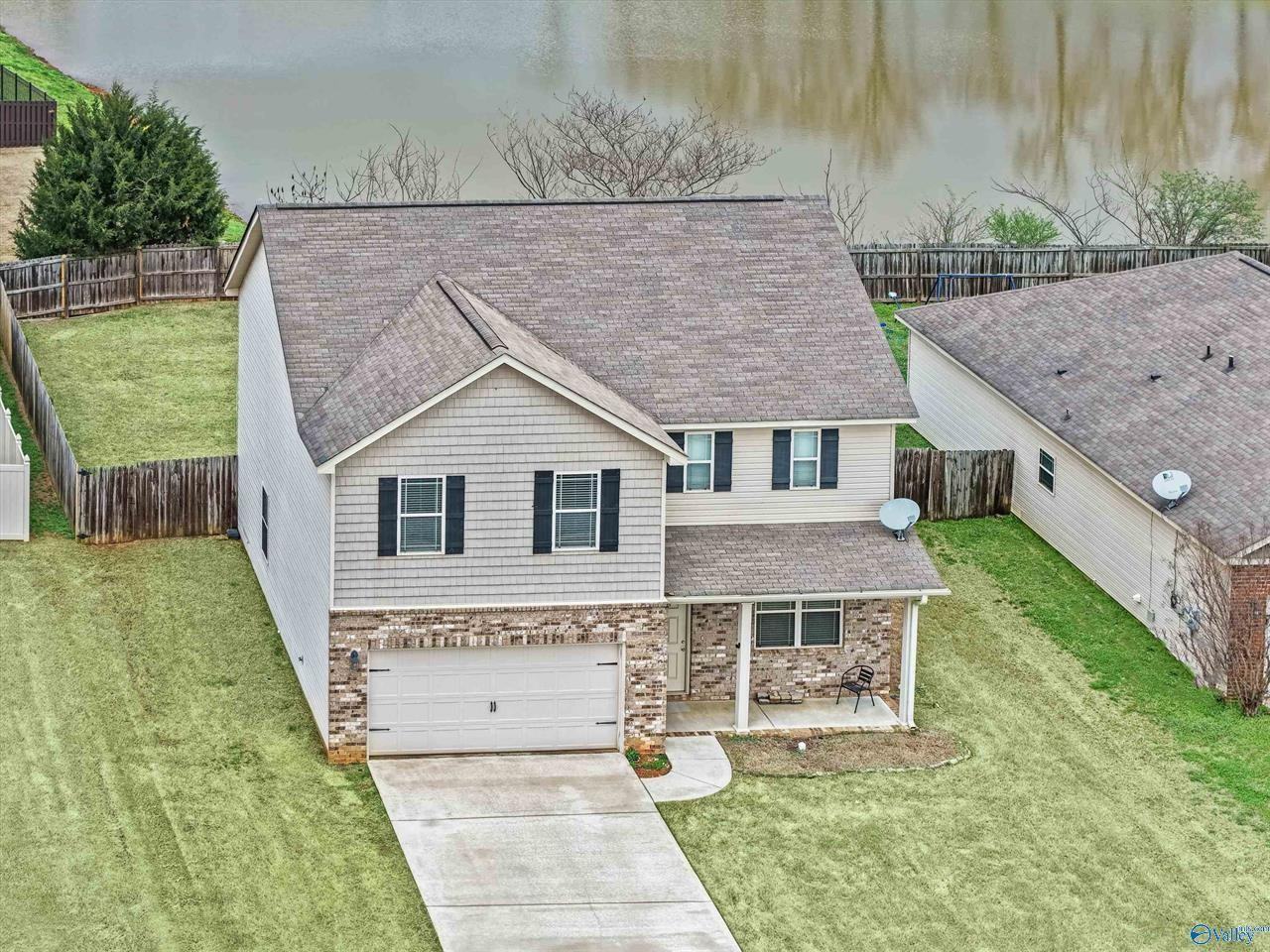 30057 Glenrose Way - Photo 2 of 10