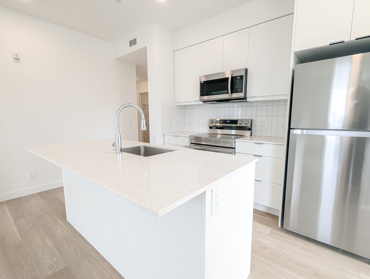 8500 19 Avenue SE (East Hills Crossing) - Photo 2 of 19