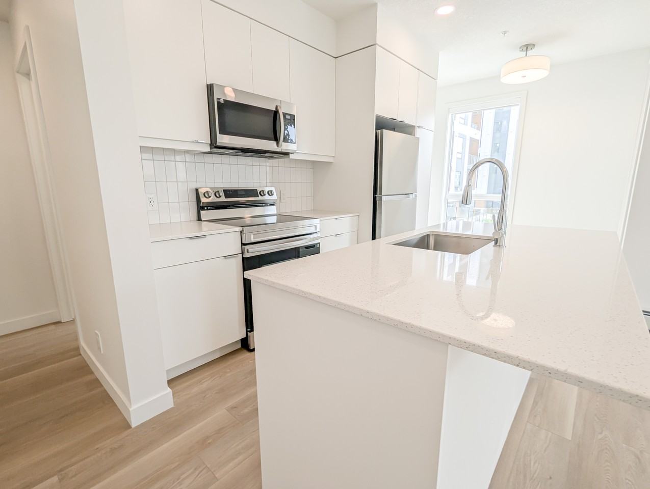 8500 19 Avenue SE (East Hills Crossing) - Photo 3 of 19