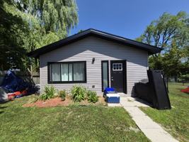featured image of 212 Little Ave