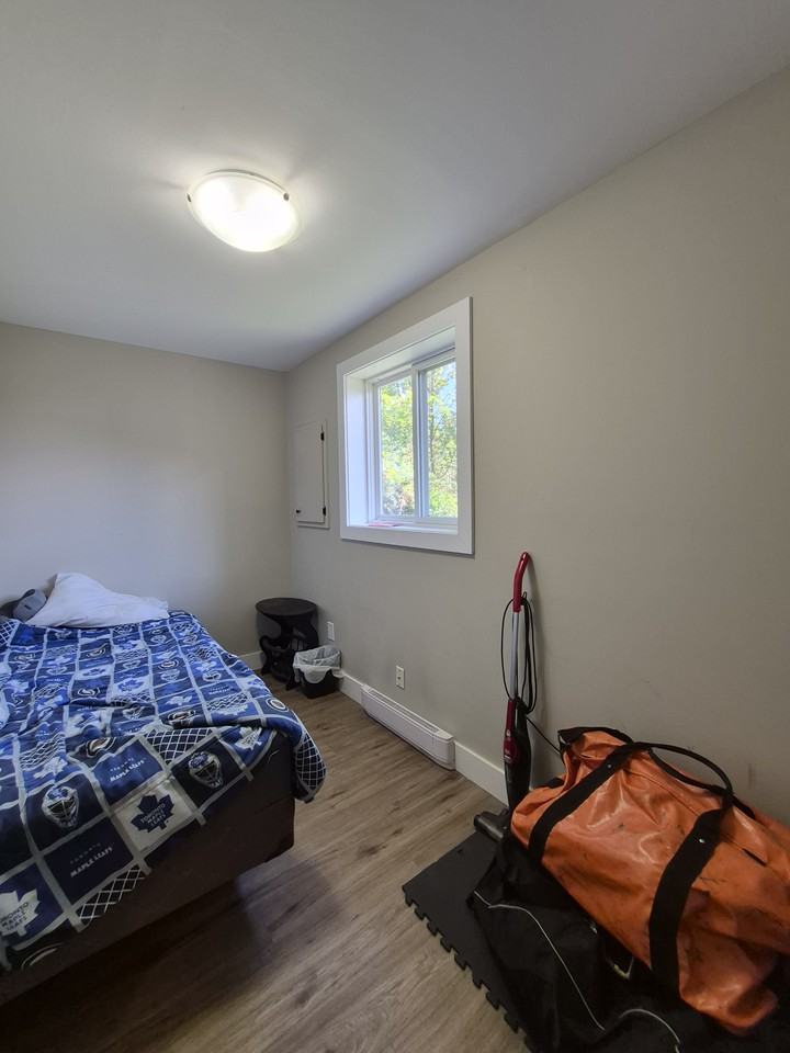 212 Little Ave - Photo 4 of 17
