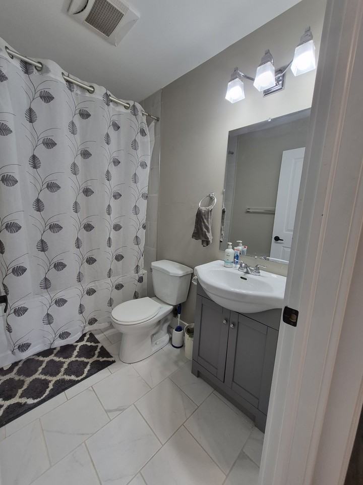 212 Little Ave - Photo 5 of 17
