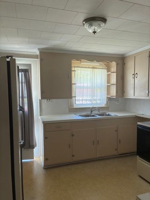 1468 Hilltop St #1 - Photo 3 of 15