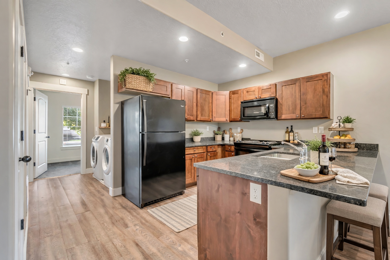Riverview Apts - Photo 4 of 18
