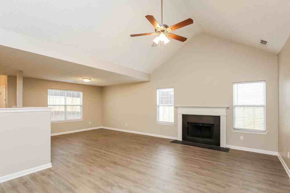 2167 Mulberry Ln - Photo 5 of 17