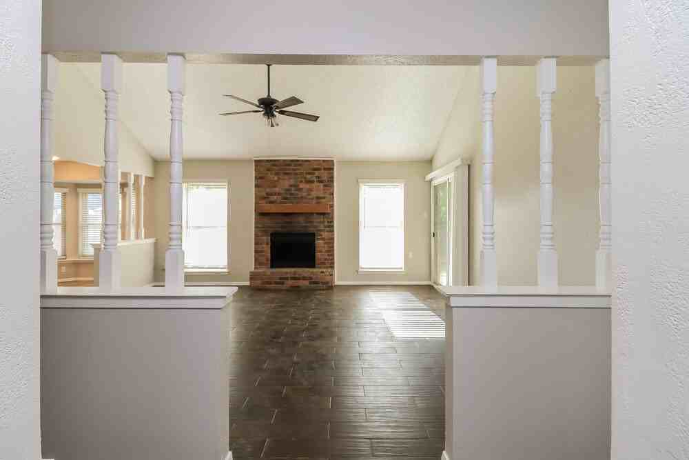 5911 Woodsetter Ln - Photo 3 of 16