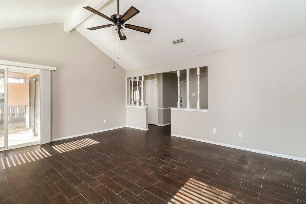 5911 Woodsetter Ln - Photo 4 of 16