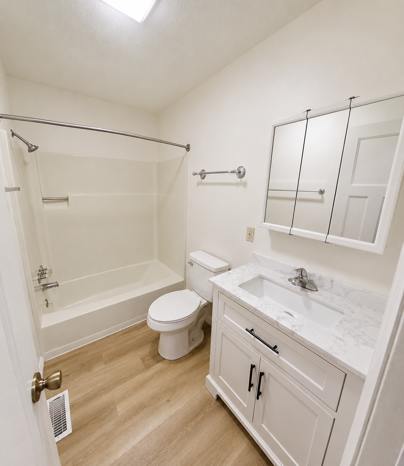 660 E Lakeside Dr #660 - Photo 2 of 5