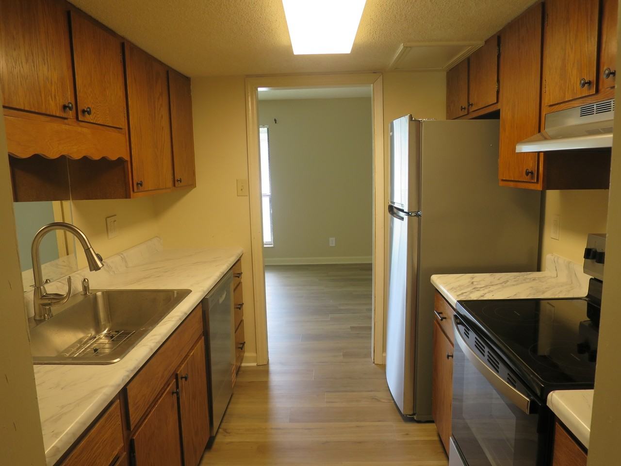 9019 Countryside Ln #D - Photo 4 of 22