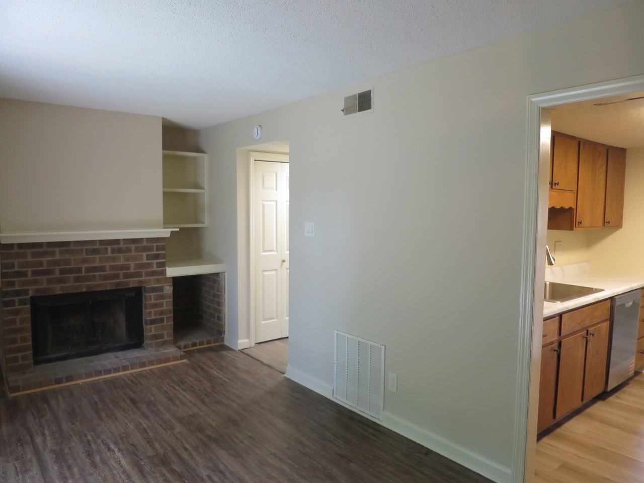 9019 Countryside Ln #D - Photo 7 of 22